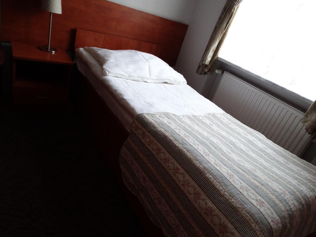 W Starej Kamienicy Hotel Gniezno Kültér fotó