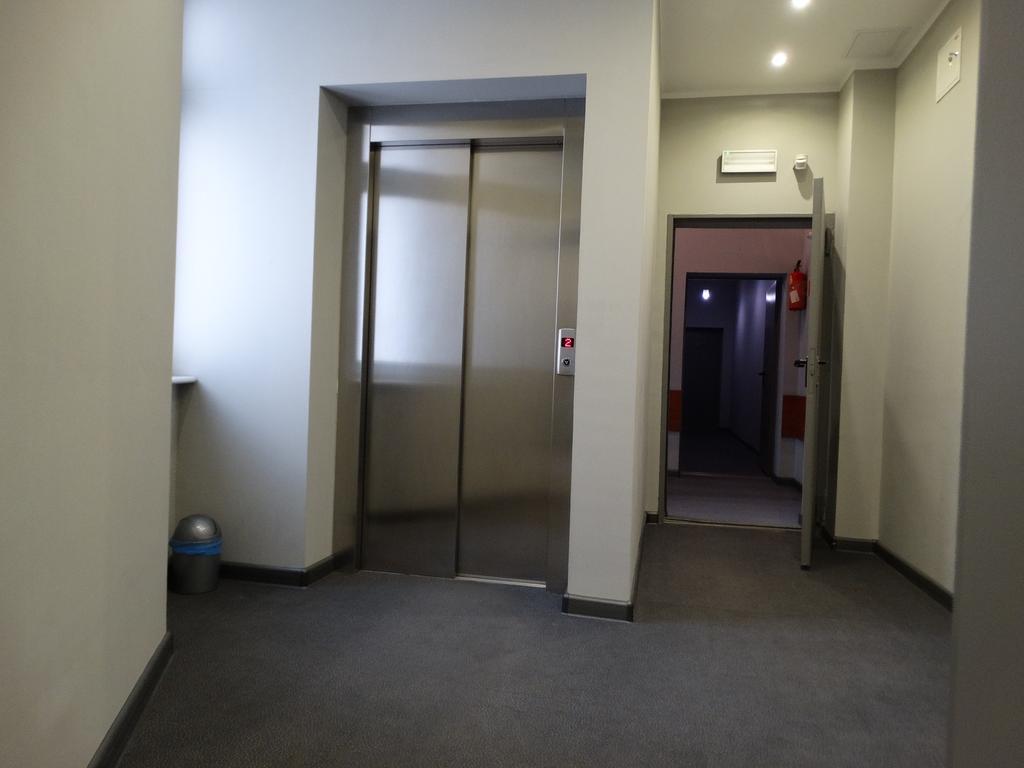 W Starej Kamienicy Hotel Gniezno Kültér fotó