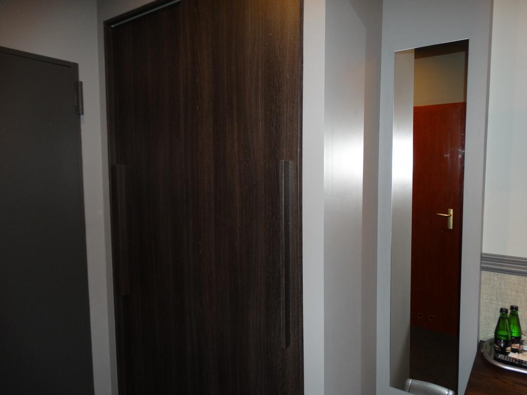 W Starej Kamienicy Hotel Gniezno Kültér fotó